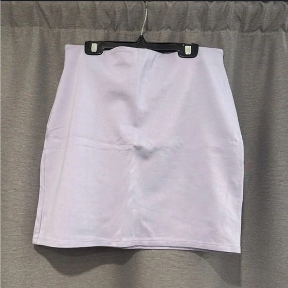 Aritzia Sunday Best Basic Lilac Mini Skirt Size M - Picture 2 of 4